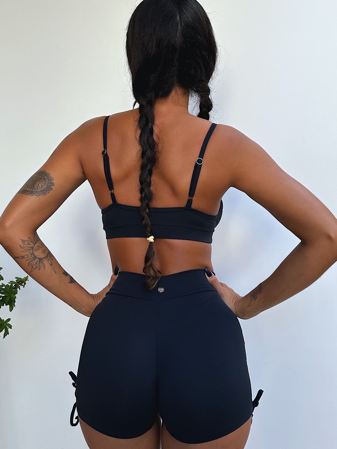 short aura preto