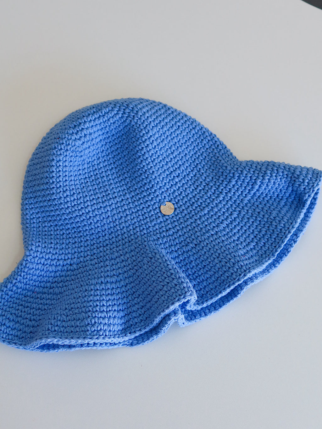chapéu crochê azul céu