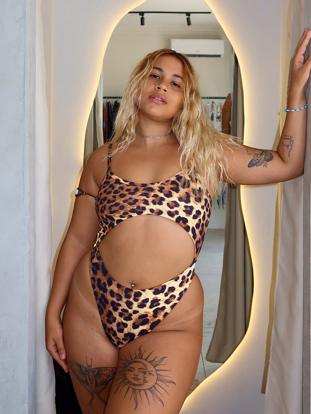 maiô anitta oncinha
