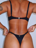 biquíni mari preto