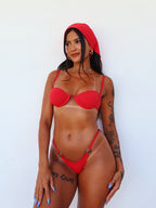 biquíni mari vermelho