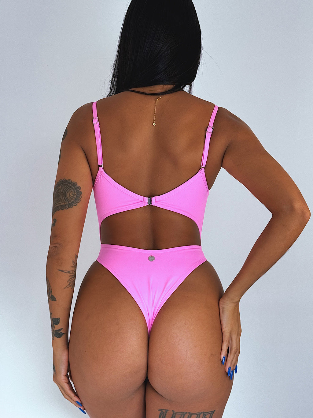 maiô anitta rosa chiclete