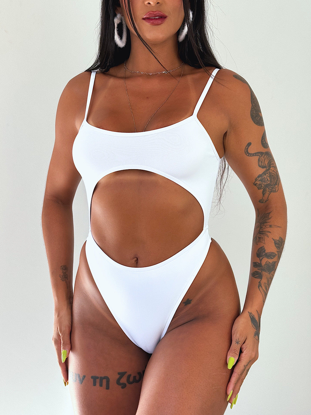 maiô anitta branco