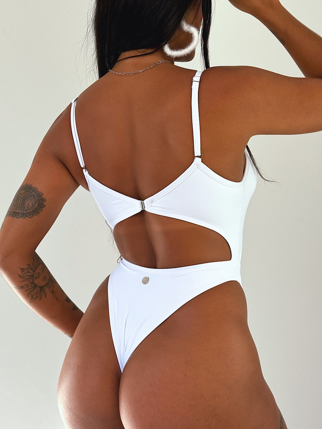 maiô anitta branco