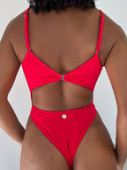 maiô anitta vermelho
