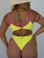 maiô anitta lollipop amarelo