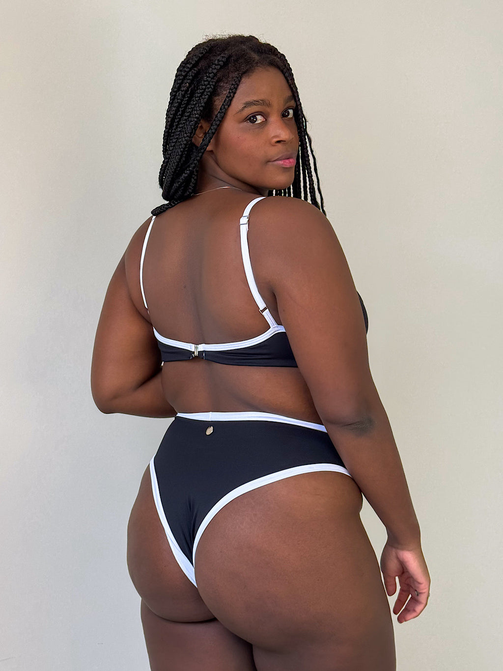 biquíni hot pants p&b