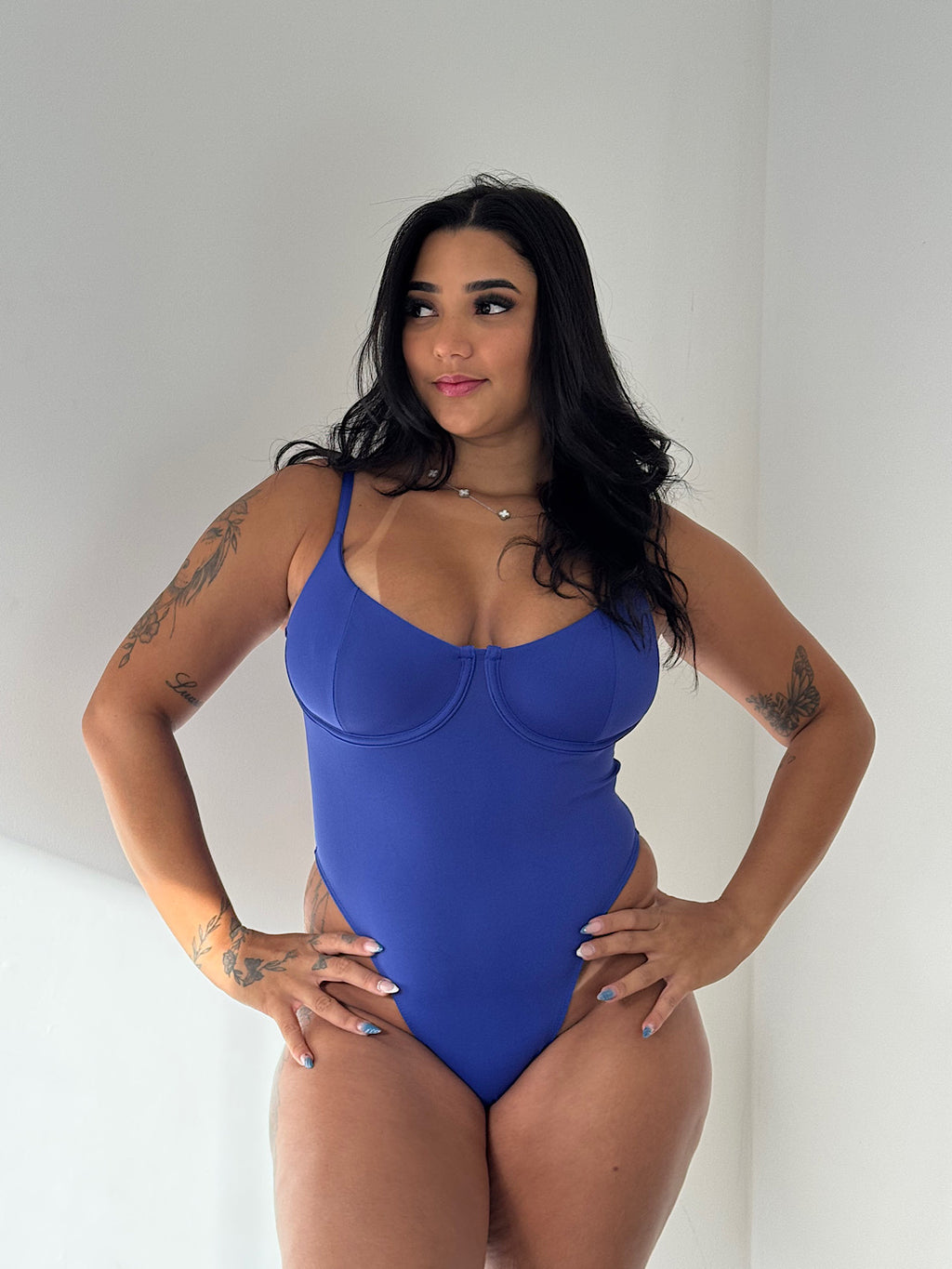 maiô zara azul escuro