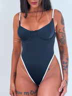 maiô zara preto&branco