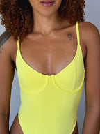 maiô zara amarelo limão