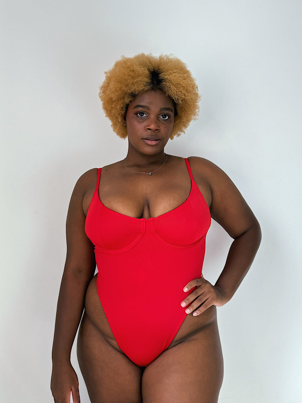 maiô zara vermelho