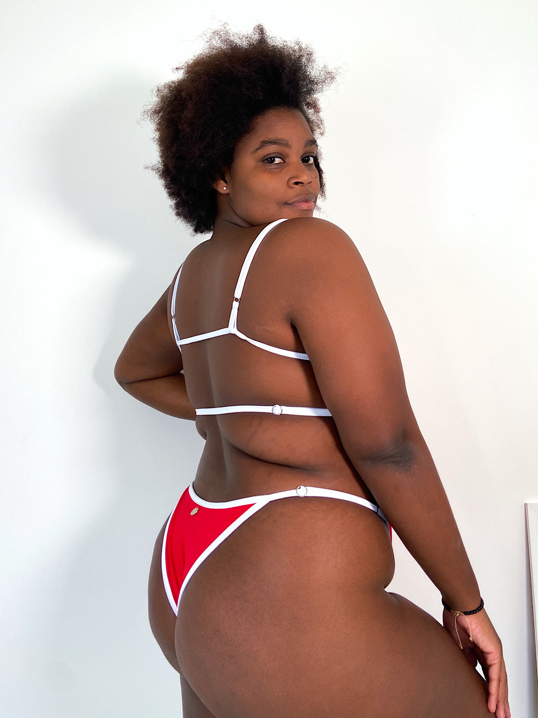 maiô chiara vermelho&branco
