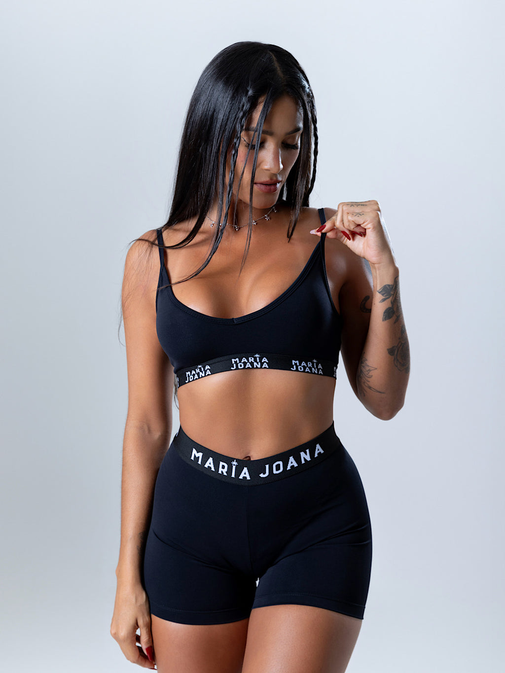 short action preto