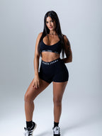 short action preto