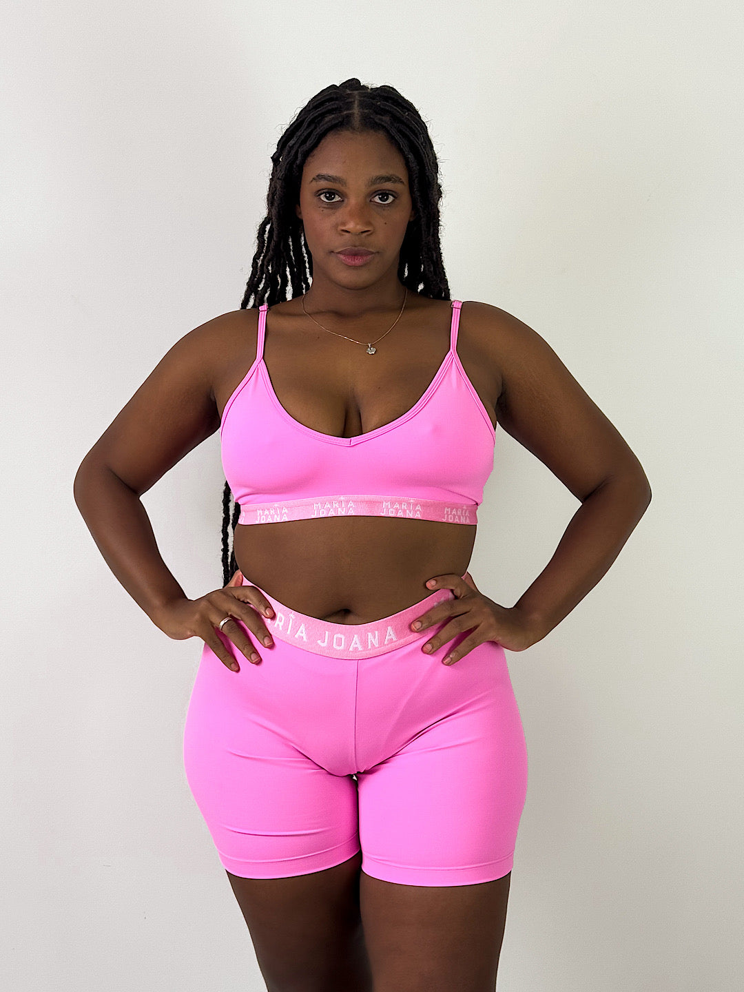 short action rosa