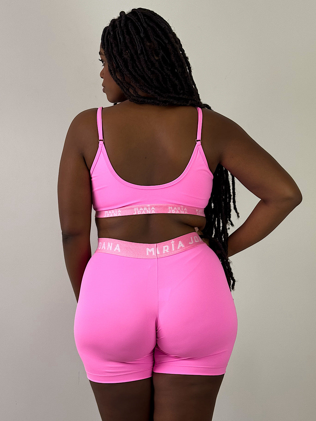 short action rosa
