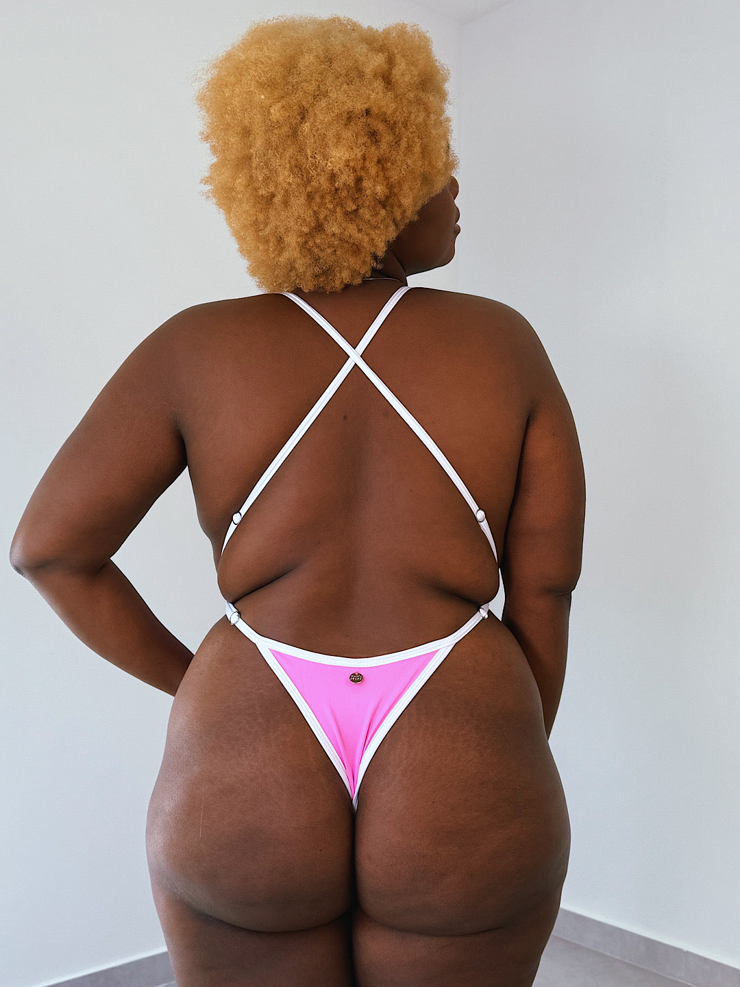 maiô aisha rosa&branco