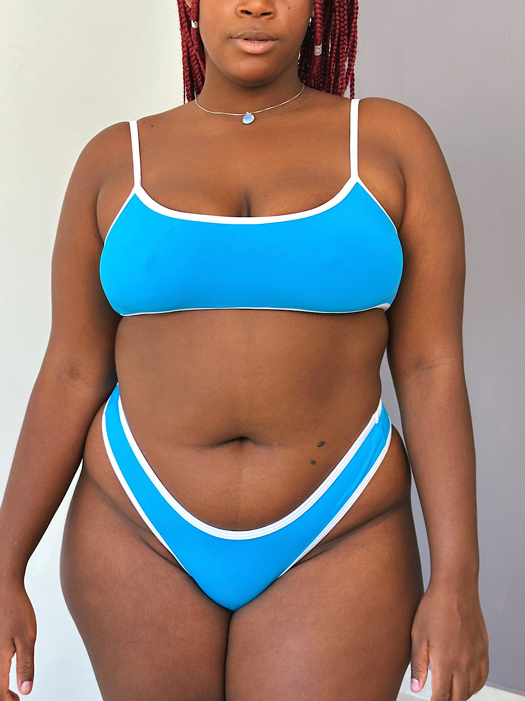 biquíni lua azul céu&branco