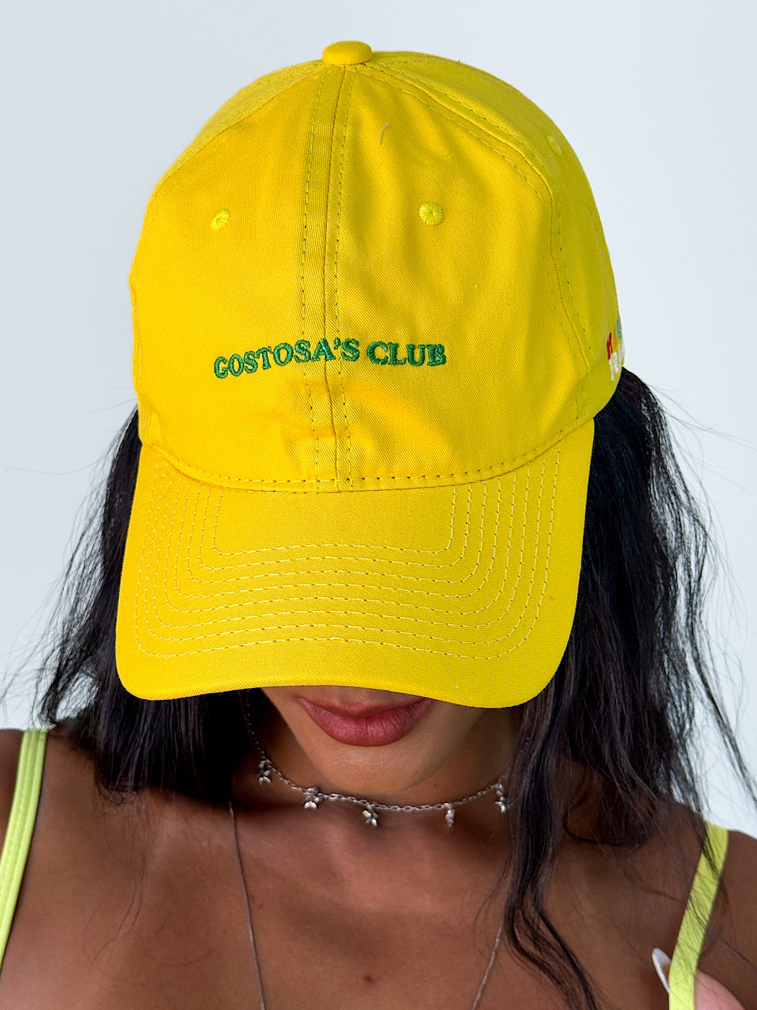 boné gostosa's club amarelo