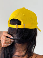 boné gostosa's club amarelo