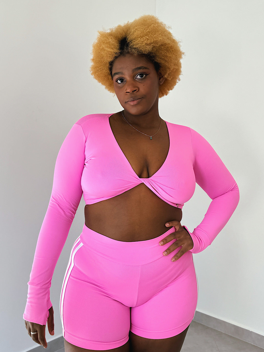 cropped jess rosa chiclete