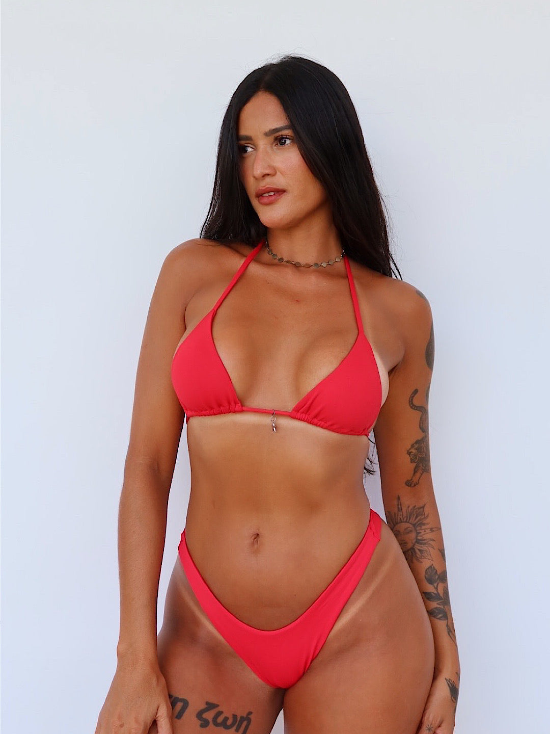 top rihanna vermelho