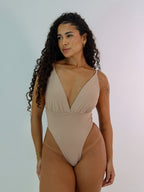 maiô jade caqui