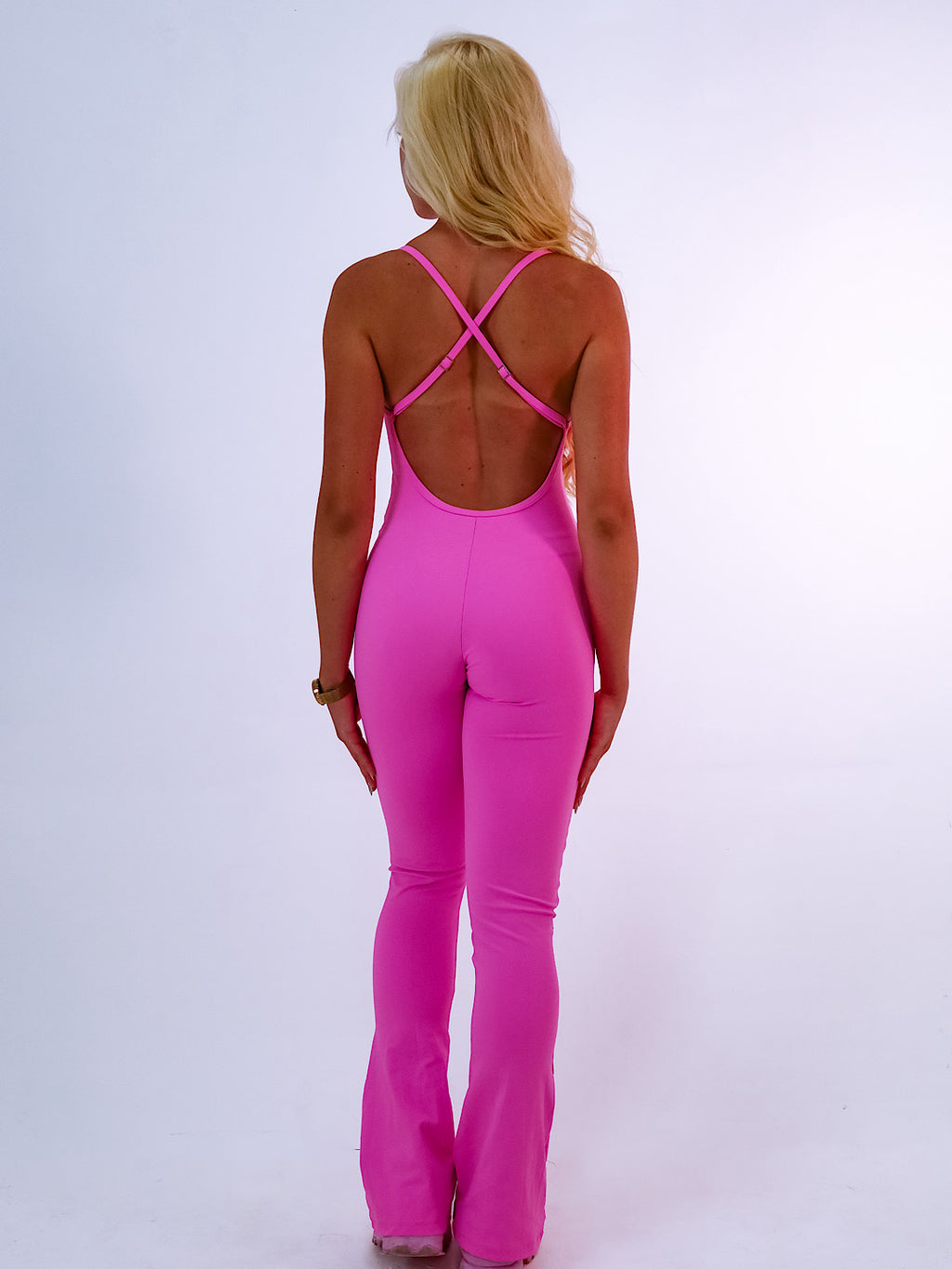 macacão flare rosa