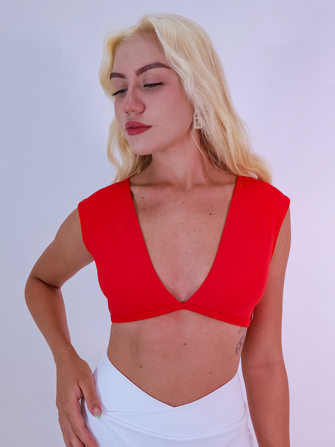 top sky vermelho