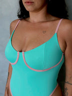 maiô zara color